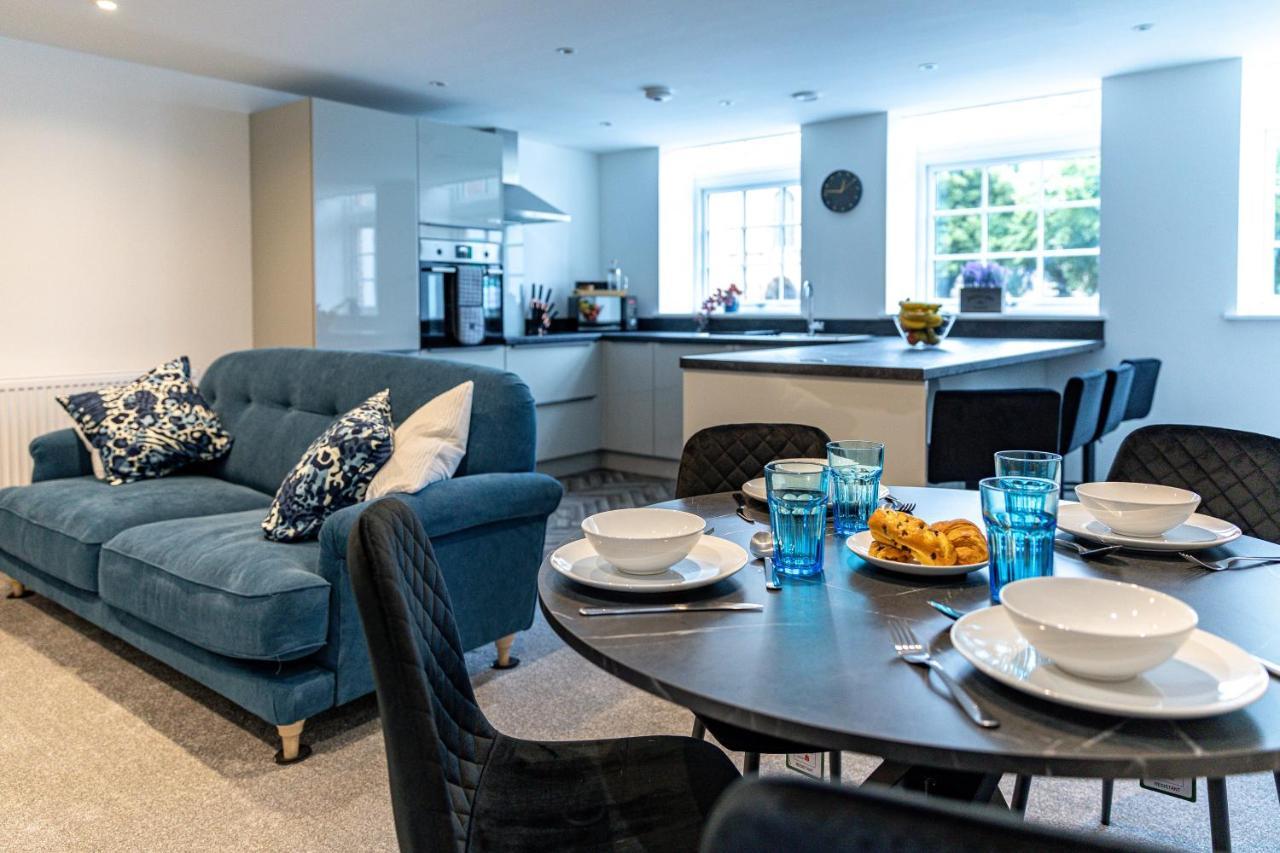 Stylish & Contemporary 2-Bed Townhouse - Parking - Wi-Fi - Netflix Apartment Worksop Exterior foto