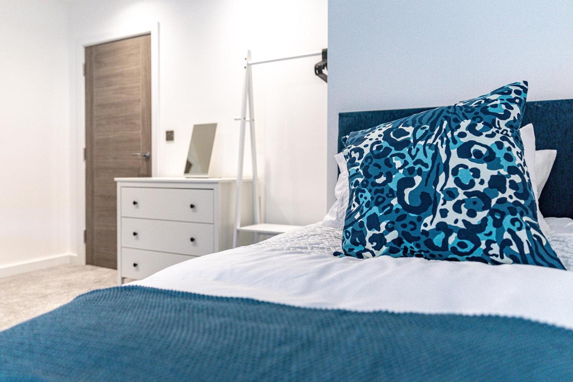 Stylish & Contemporary 2-Bed Townhouse - Parking - Wi-Fi - Netflix Apartment Worksop Exterior foto